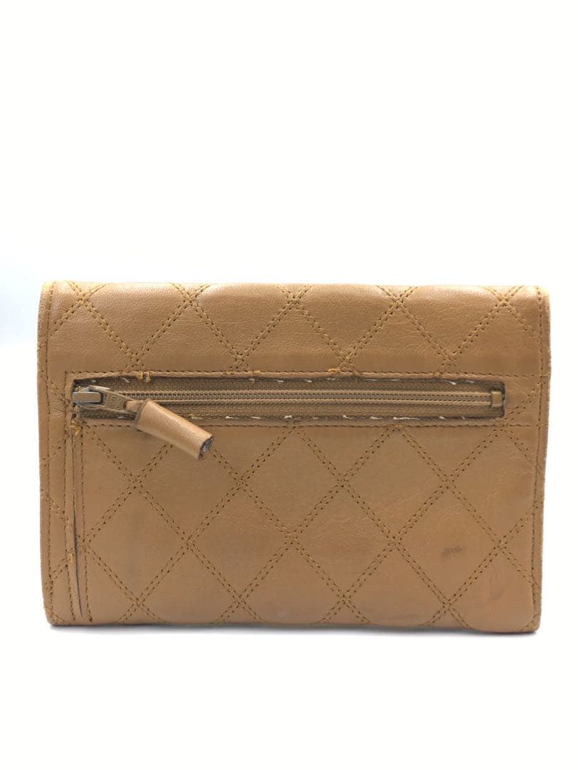 シャネル　ラムスキン　財布