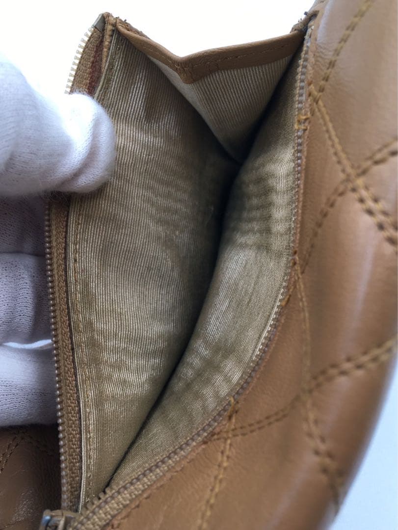 シャネル　ラムスキン　財布