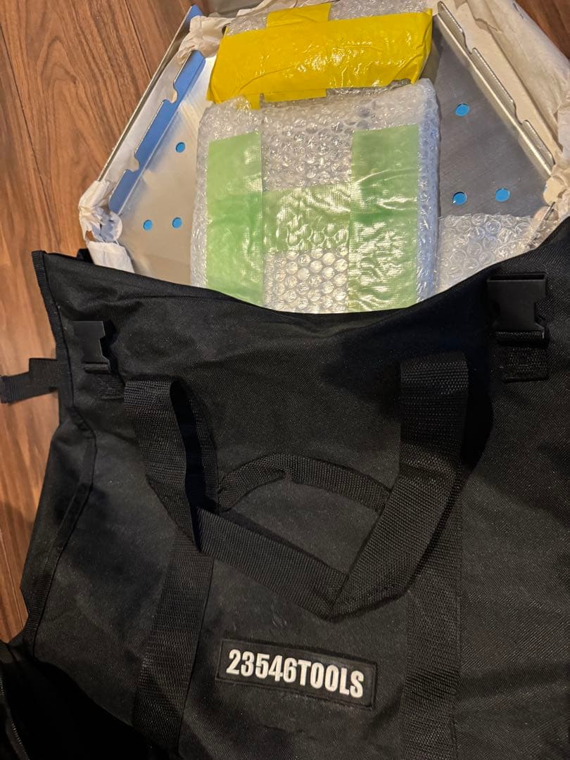 新品未使用 23546TOOLSアイヌ紋様焚き火台 ケース付き