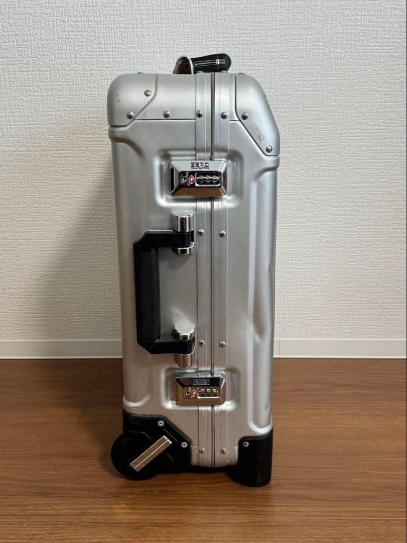 ゼロハリバートンZERO HALLIBURTON スーツケース 31L 2輪