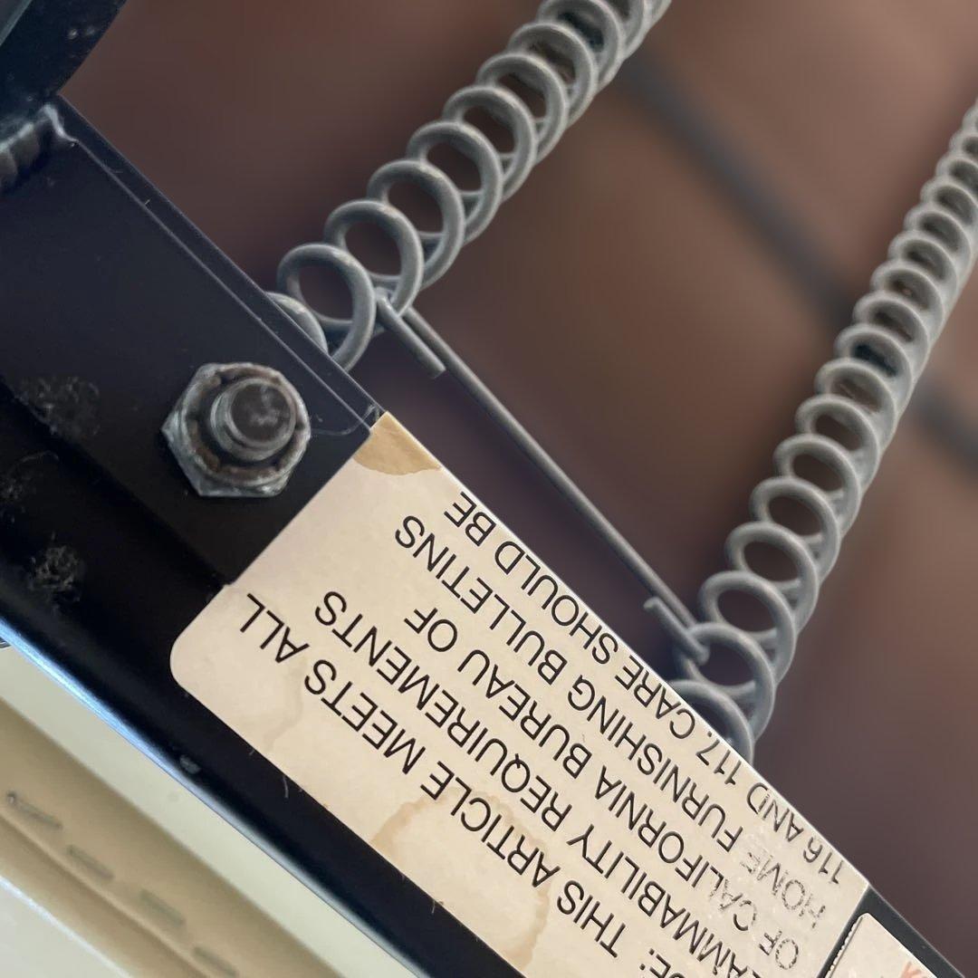 イームズ　コンパクトソファ　color guade(張り) ハーマンミラー社製