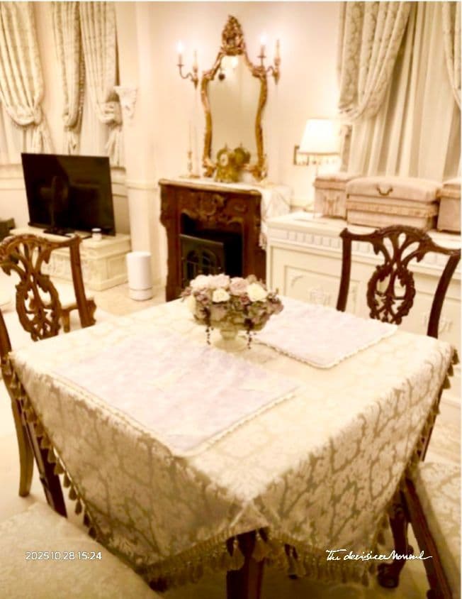 Handmadeエレガントなダマスク柄テーブルクロス