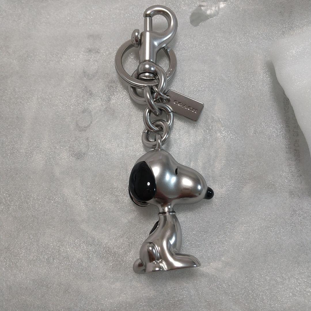 (新品)コーチ×ピーナッツ スヌーピー バッグチャーム
