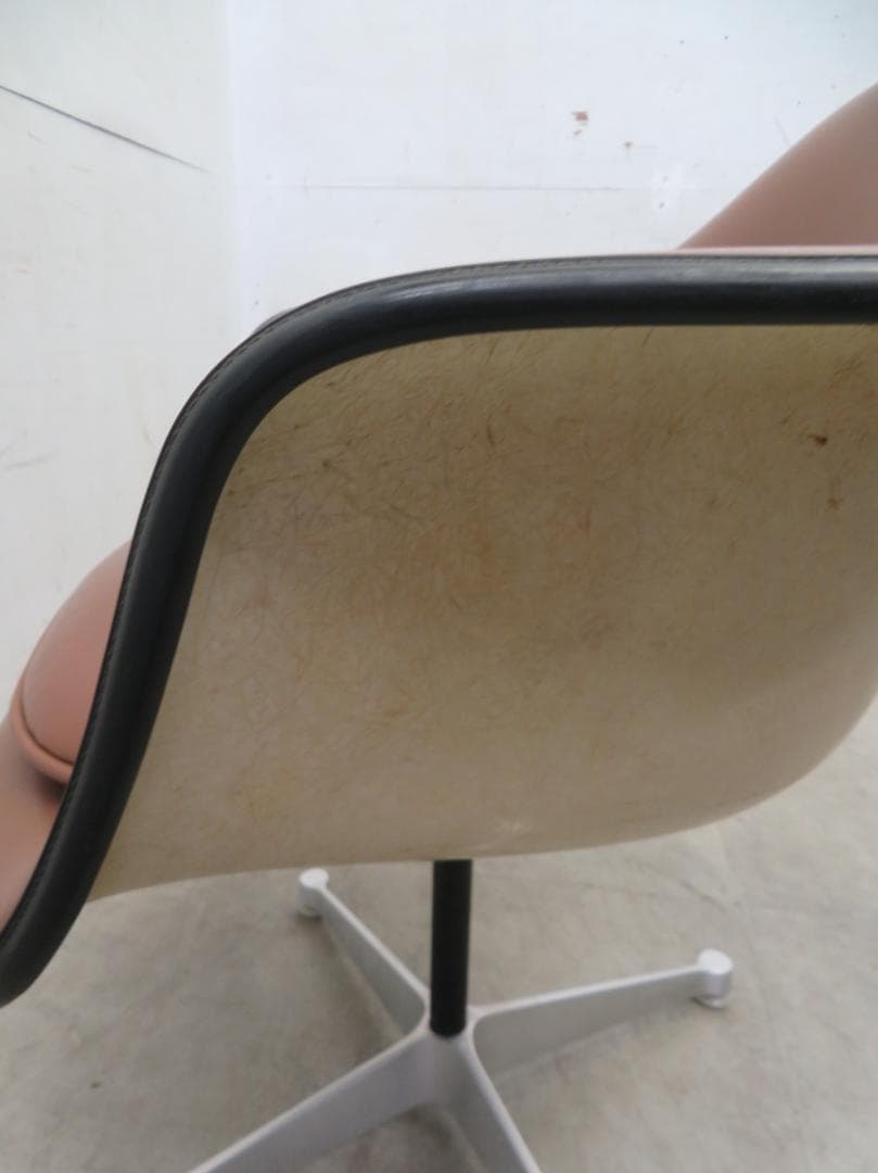 ハーマンミラー■ヴィンテージ■アームシェルチェア■ナウガレザー■FRP■イームズ