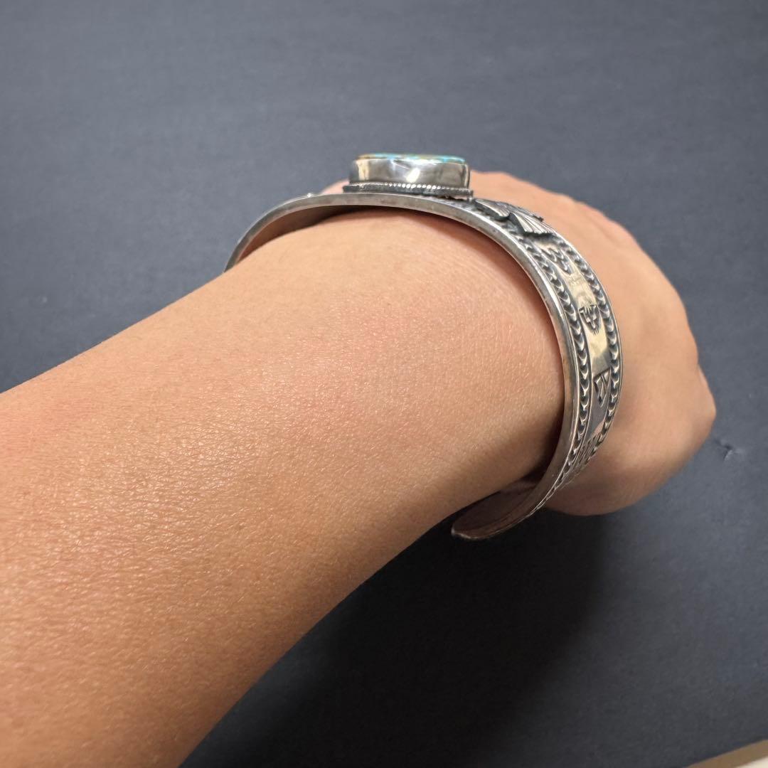 【Navajo Victor Begay】ナンバーエイトターコイズ バングル