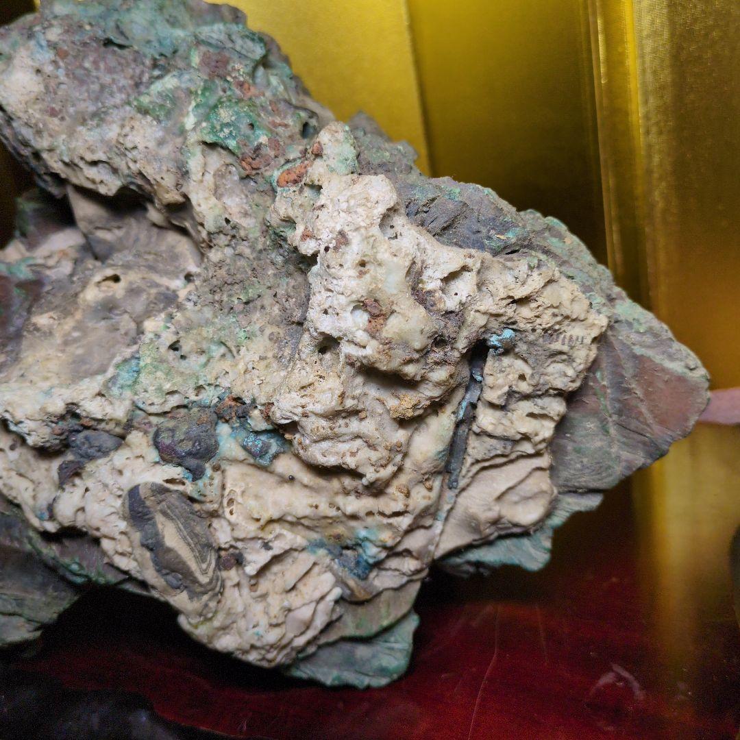 緑色の謎石 大サイズ 約4.0kg 鑑賞石 マラカイト？