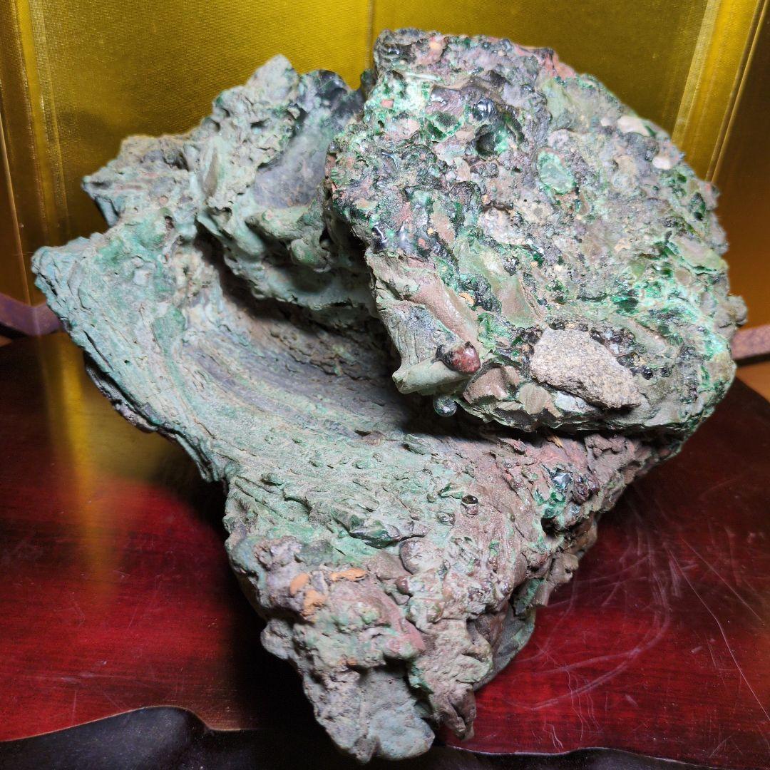 緑色の謎石 大サイズ 約4.0kg 鑑賞石 マラカイト？