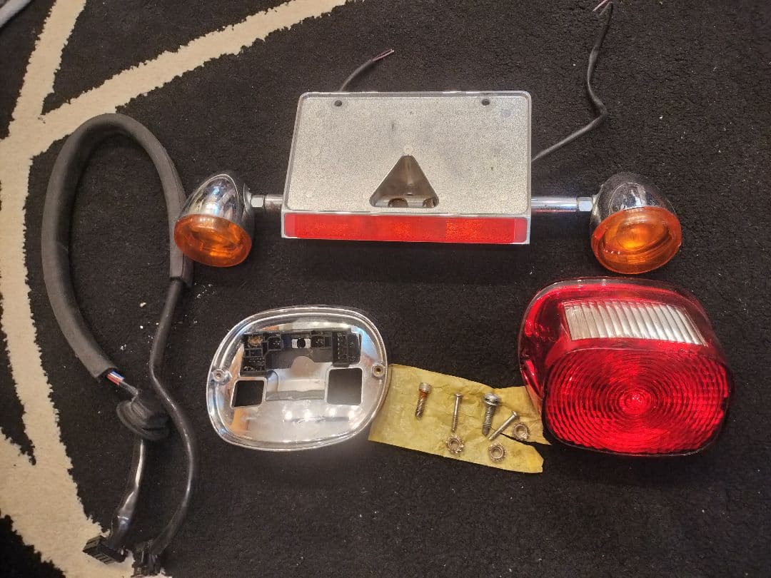 スポーツスター　レイバックナンバーステー テールランプ、ウインカーセット