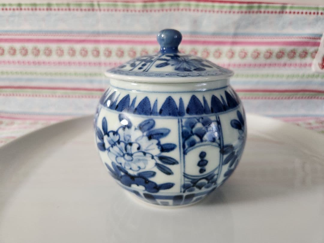 限定！　美品　レア　有田焼　古伊万里　富貴長春　蓋付き壺