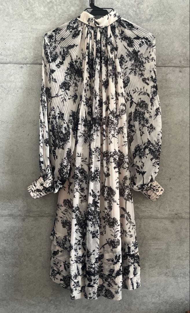 エステラケー ワンピース