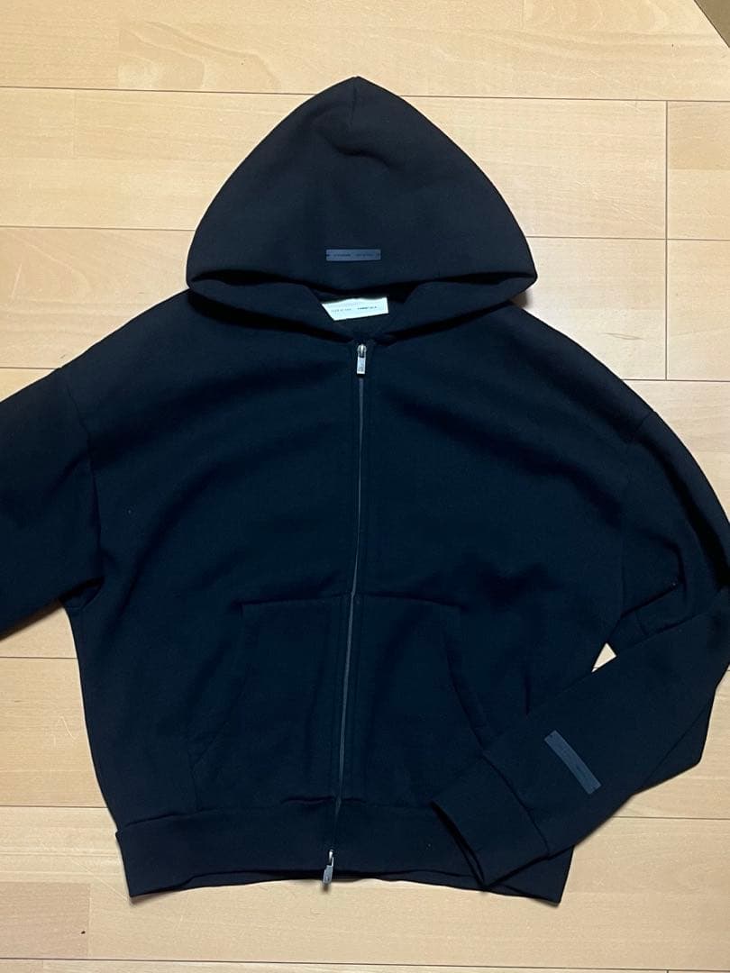 【袋あり美品S最終価格】FOG ESSENTIALS ジップパーカー
