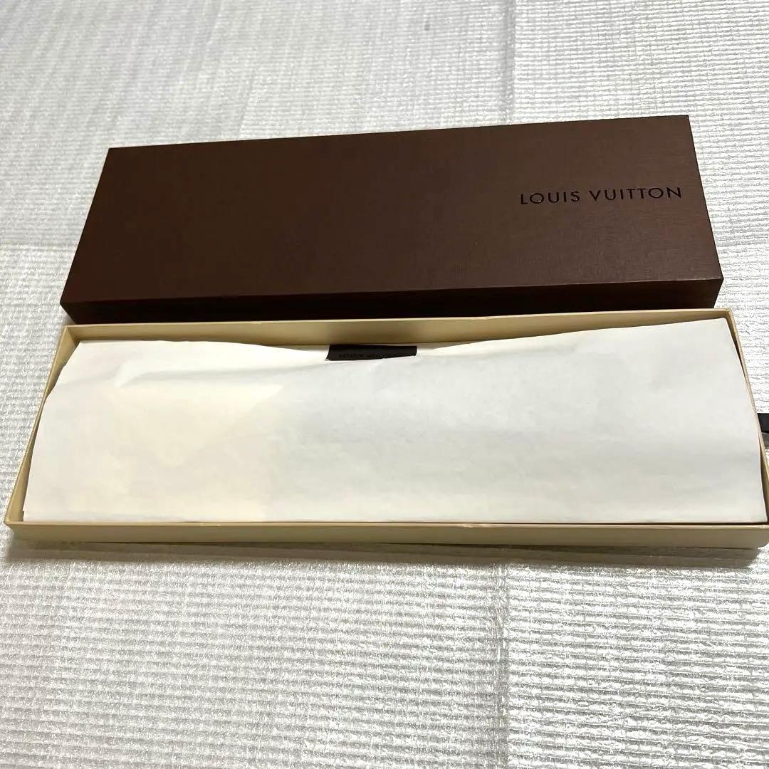 LOUIS VUITTON シルクネクタイ　プレゼントに‼️ 色、デザイン最高！