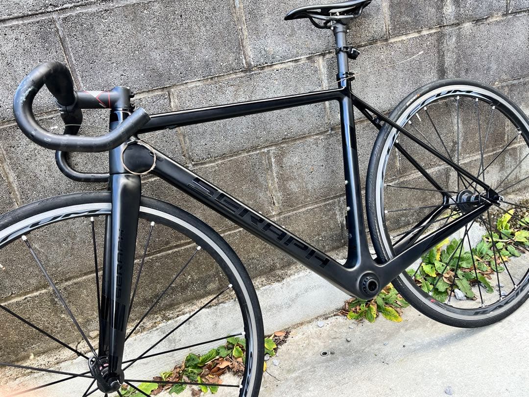 すごいごいすー　美品軽量カーボンフレーム+レーシングゼロ