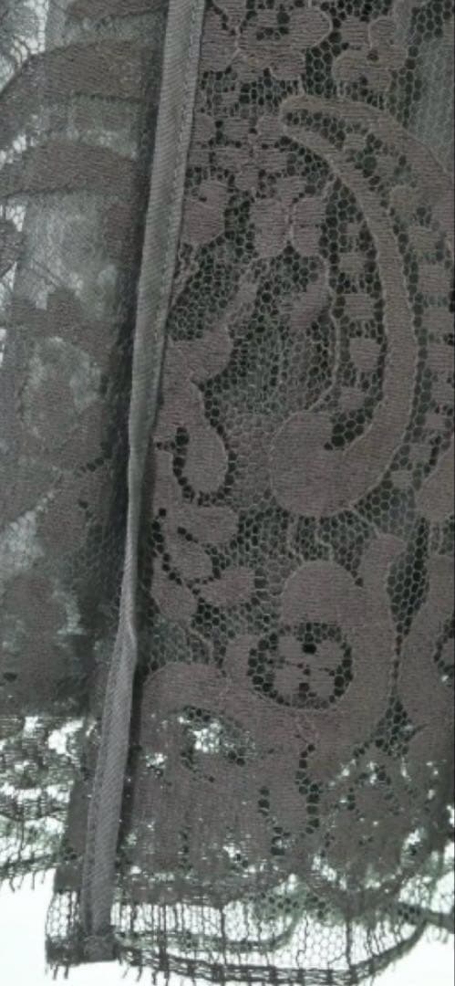 新品タグ付き　ebure リバーレース　フレアースカート　36 グレー