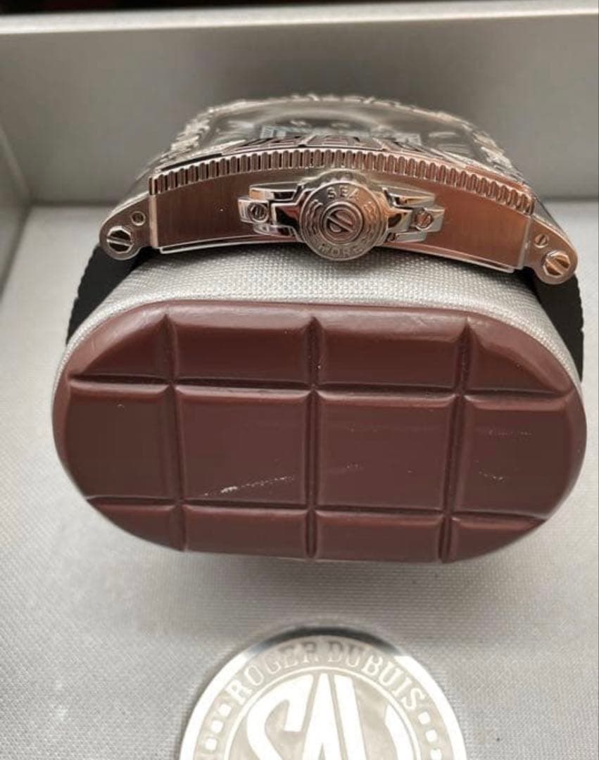 ROGERDUBUIS ロジェデュブイシーモア　スモールセコンド