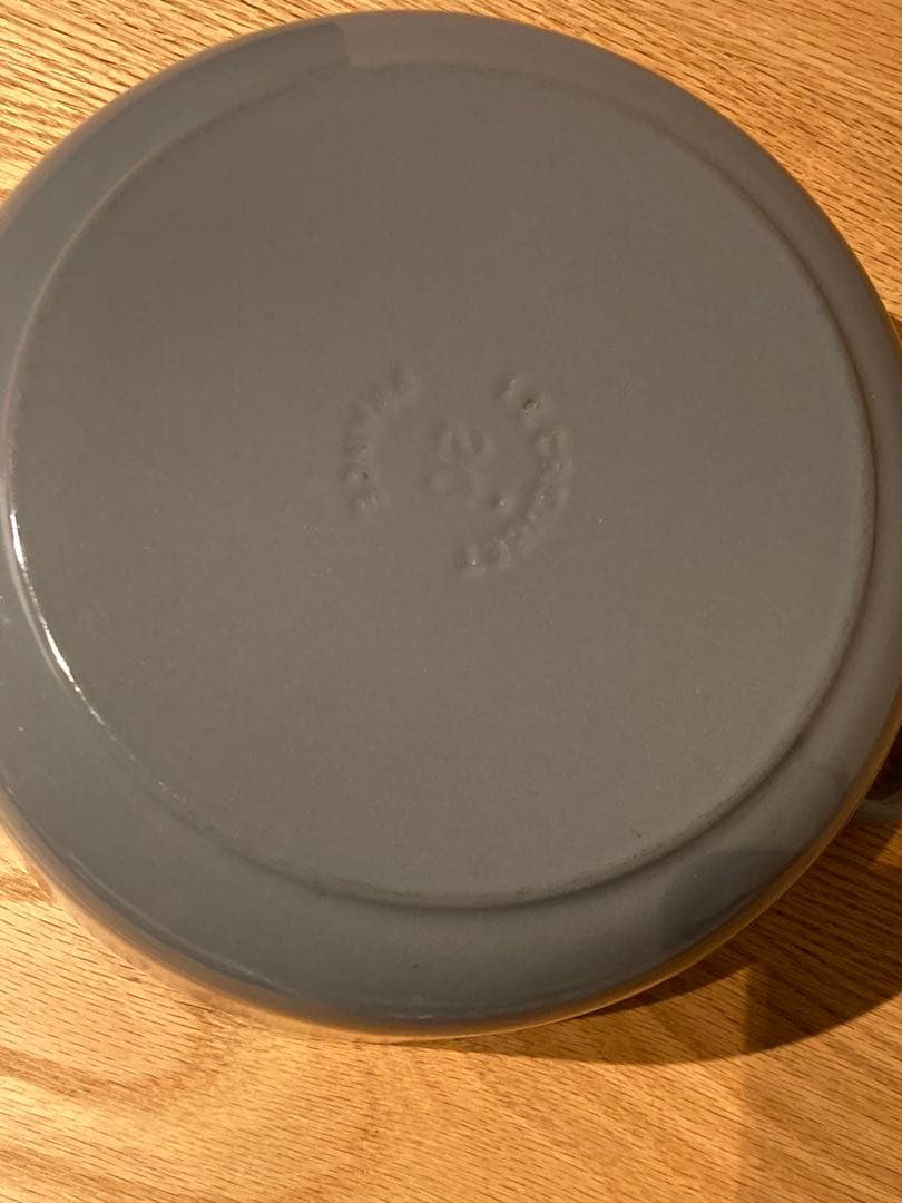 LE CREUSET ミストグレー 琺瑯鍋　20cm