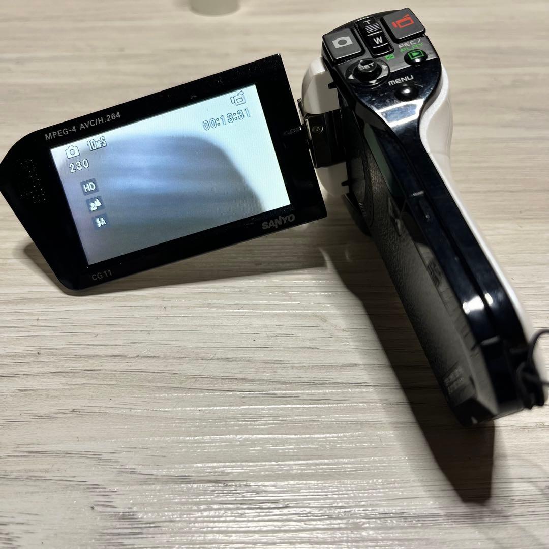 ビ*ニ様 SANYO Xacti DMX-CG11 ホワイト