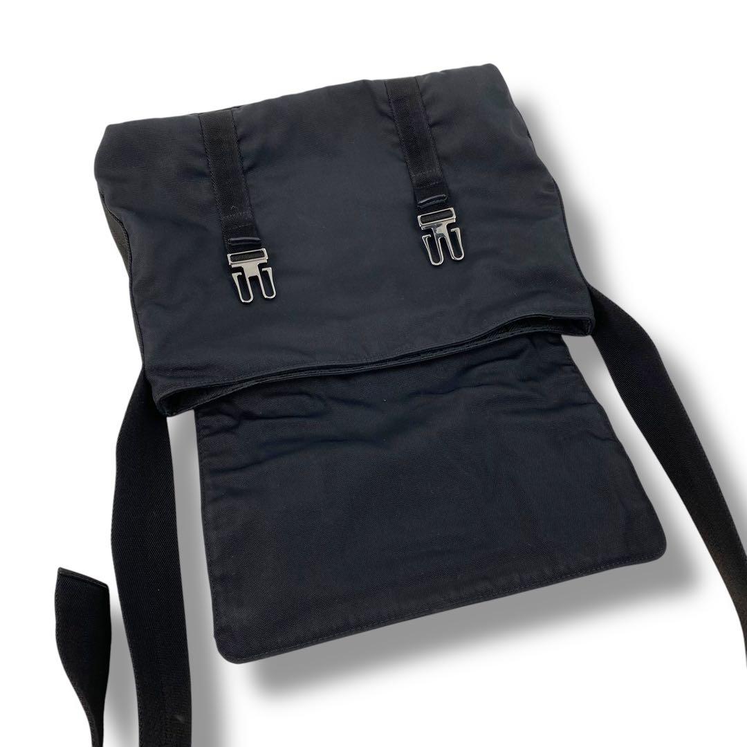 美品 GUCCI グッチ ナイロン メッセンジャーバッグ ショルダーバッグ 黒