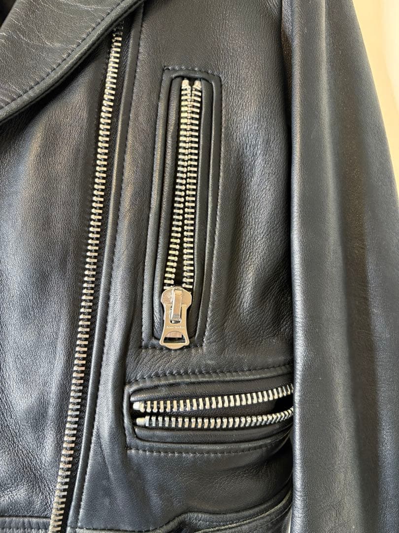 Acne Studios 〈アクネ〉レザージャケット　32