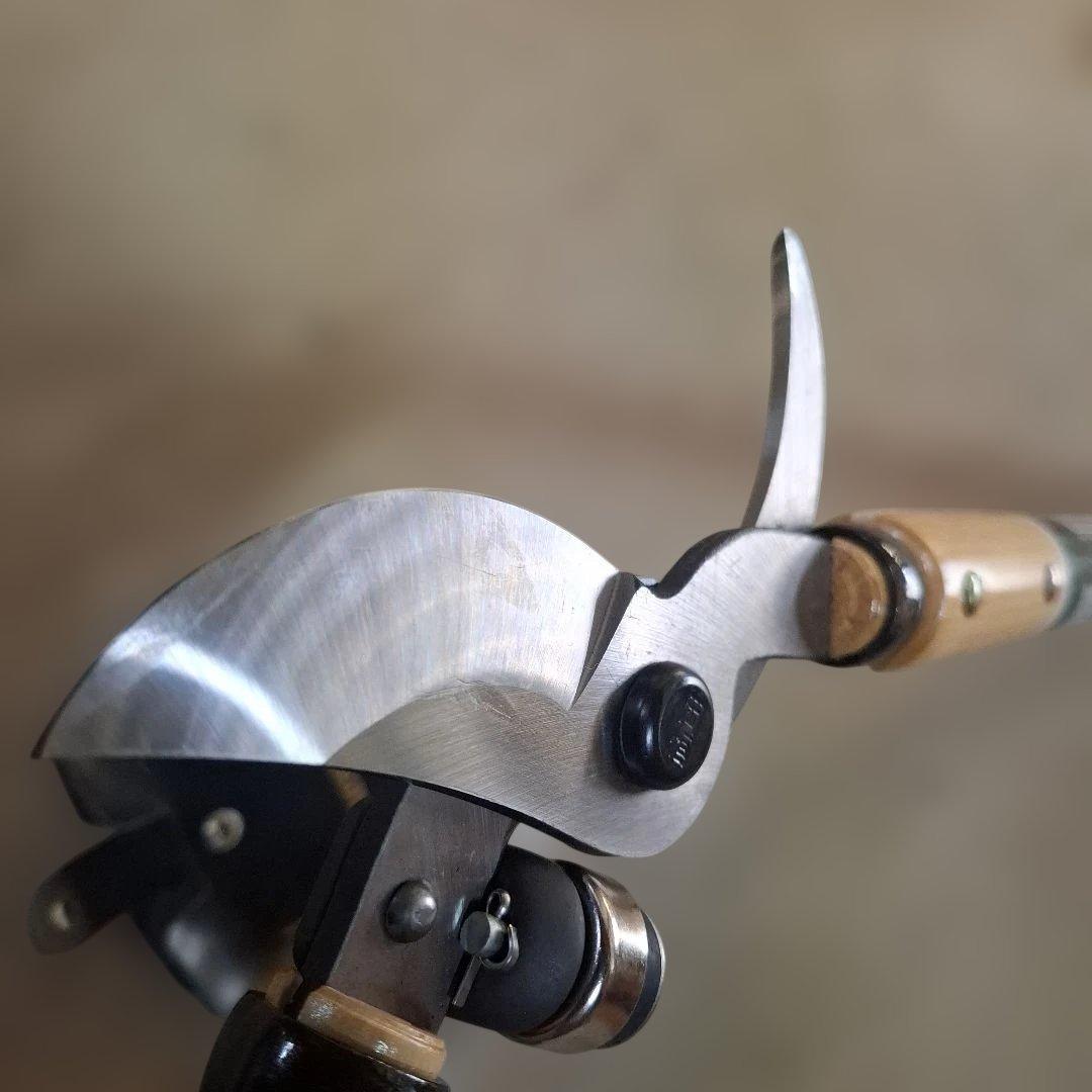 岡恒長柄剪定鋏