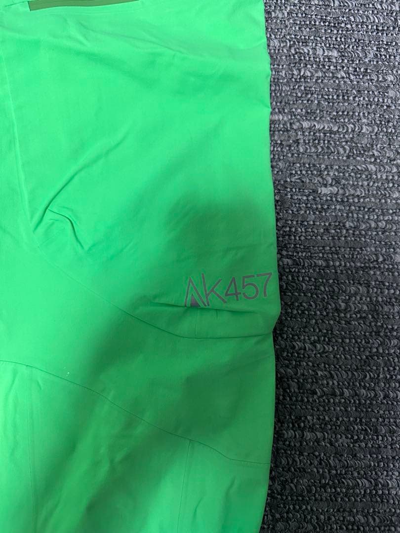 Burton AK457 GORE-TEX PRO ビブパンツ RECCO搭載