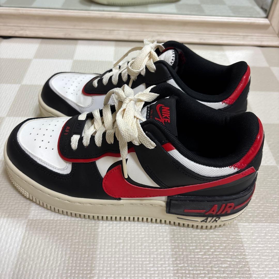 ナイキ NIKE ウィメンズ AF1シャドウ 24cm