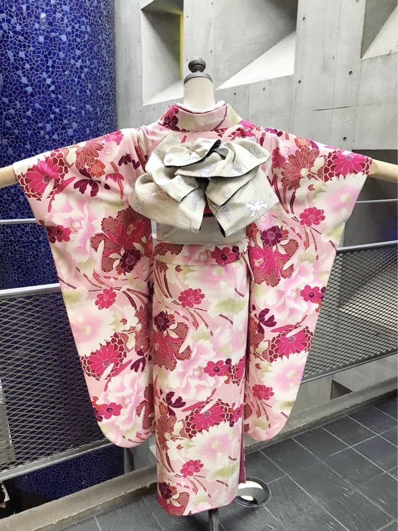 全て揃う振袖セットＦ5【撫松庵の振袖】白、ピンク、成人式振袖フルセット