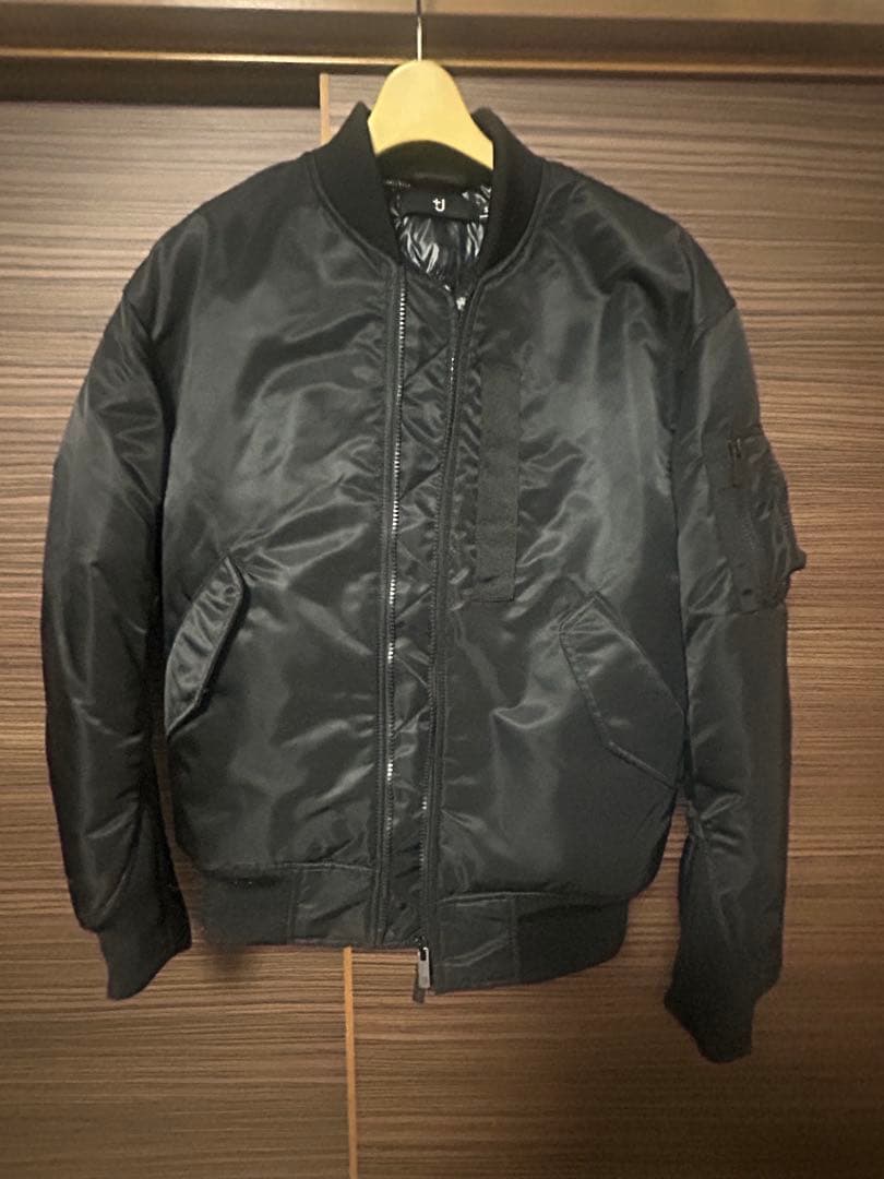 ユニクロ ジルサンダー ハイブリッドダウン S