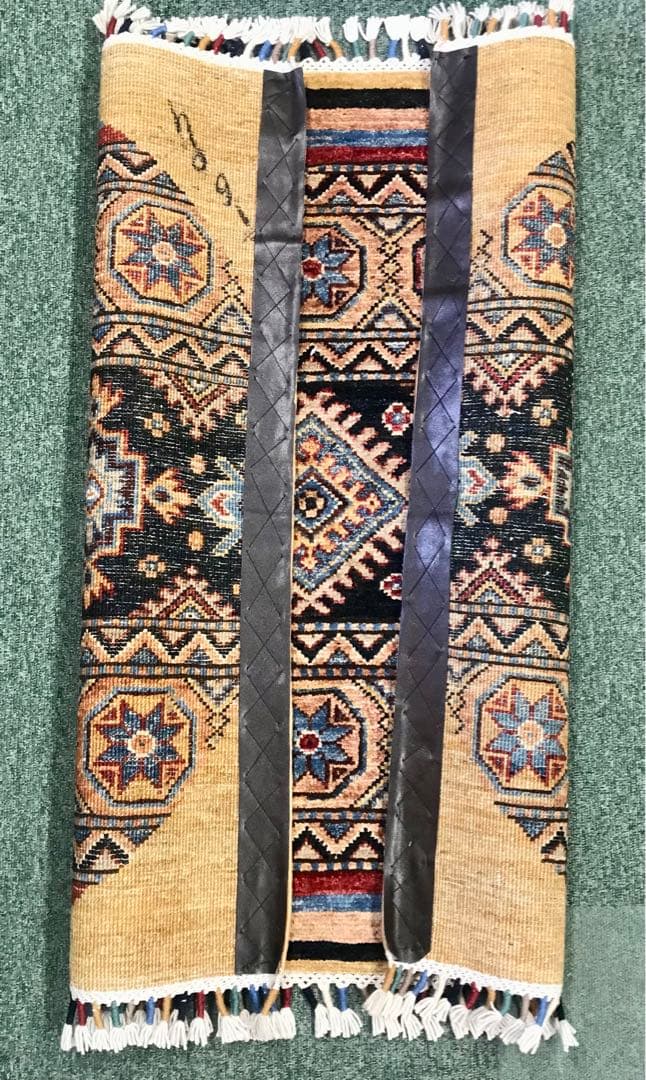 ペルシャゾランヴァリギャッベ/サイズ：87x87cm. ….zg2.