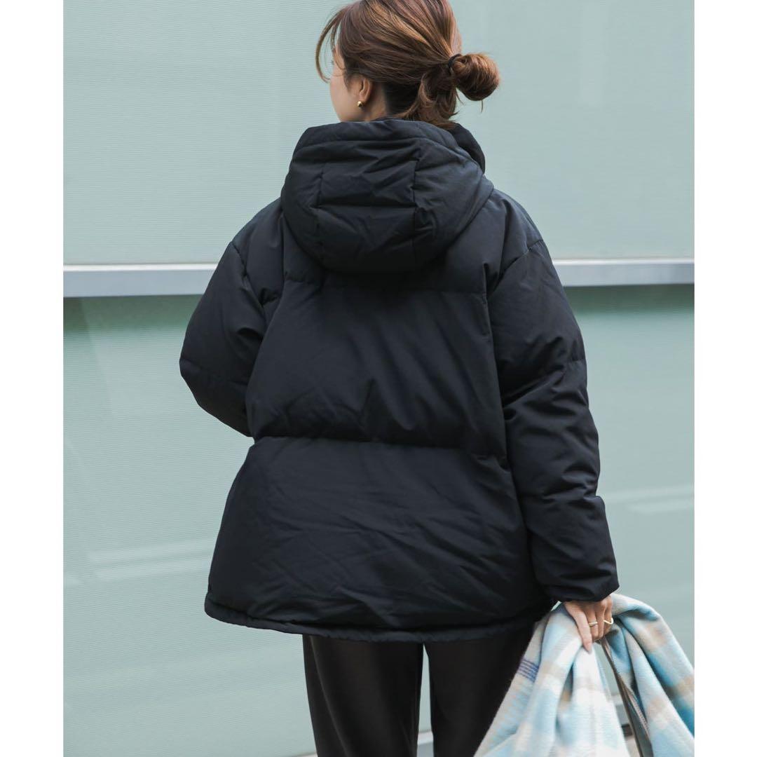 【未使用品タグあり】黒 フード付きダウンジャケット レディースMサイズ