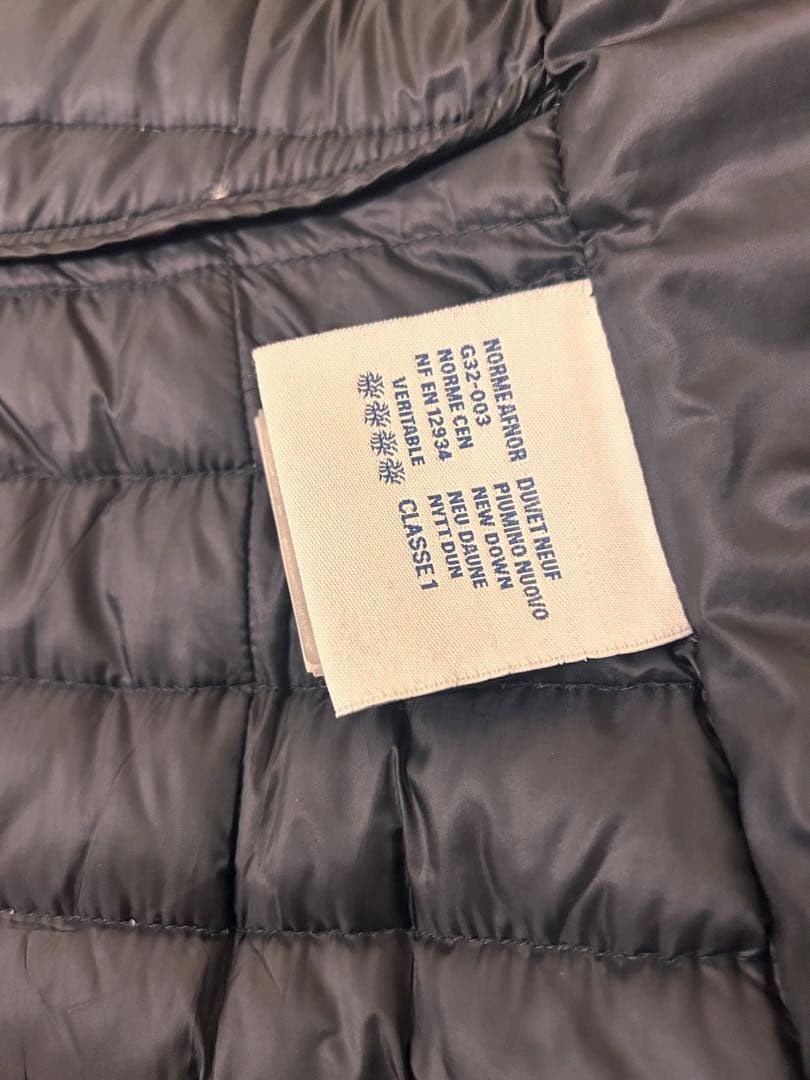 プロフ必読　モンクレール　黒