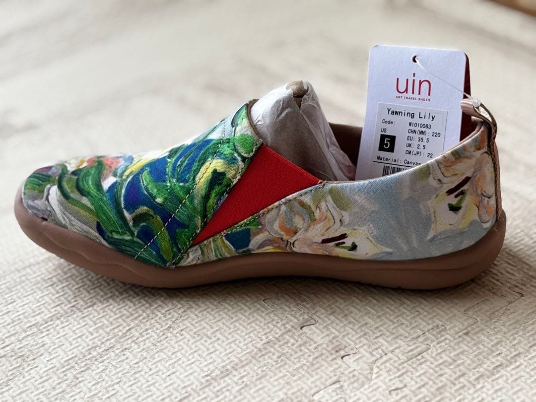 ♥️UIN♥️アートトラベルシューズ YAWNING LILYキャンパス・レディース