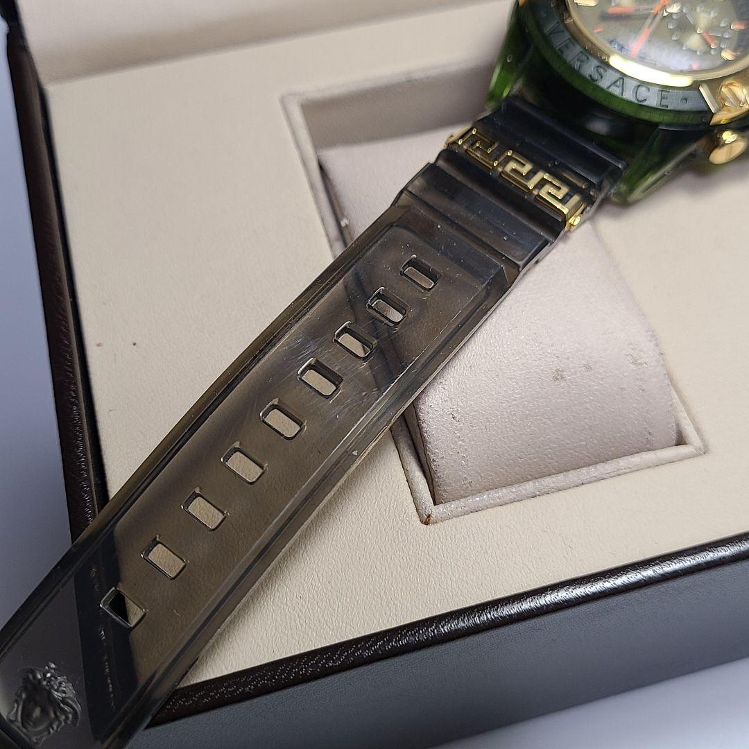VERSACE　ヴェルサーチ　ICON ACTIVE　アクティブ　クロノ　腕時計