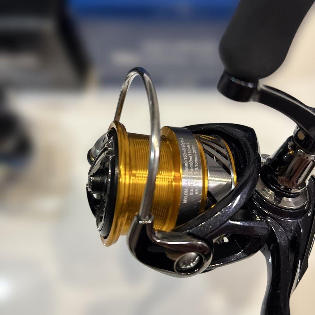 ダイワ 20レブロス LT3000S-CH-DH 21ネクサーブ C3000HG