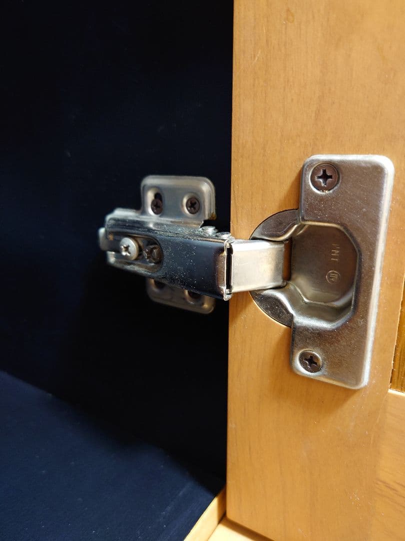 ●値下げ●　食器棚 80x113x46.5