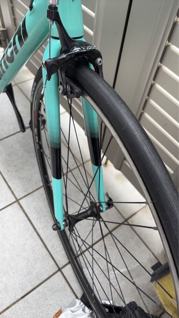 セール中 Bianchi ロードバイク SORAvia nirone