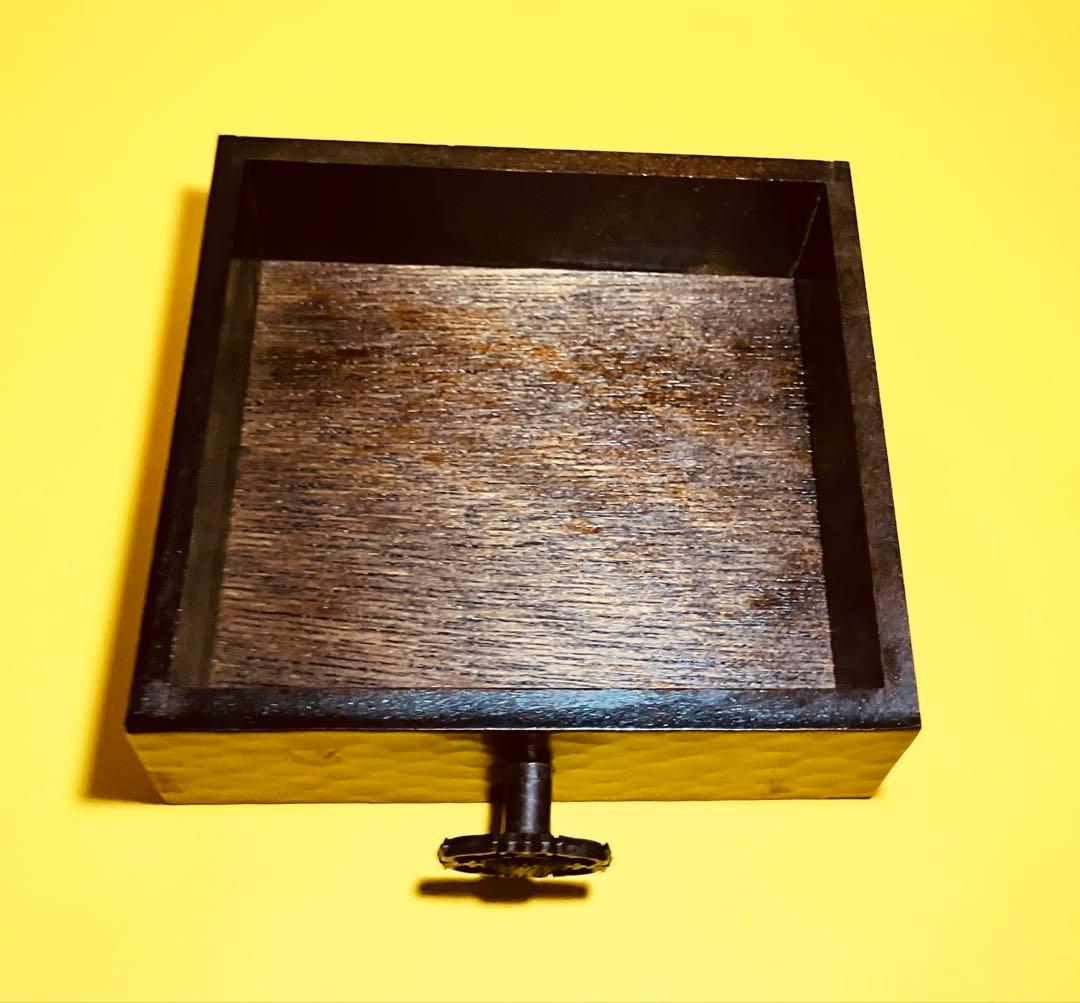 持ち手付き灰皿　昭和レトロ　木製　手提灰皿　引き出し付き　鎌倉彫り　ビンテージ