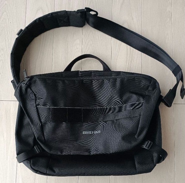 美品　BRIEFING　メッセンジャ　　MFC MESSENGER WR