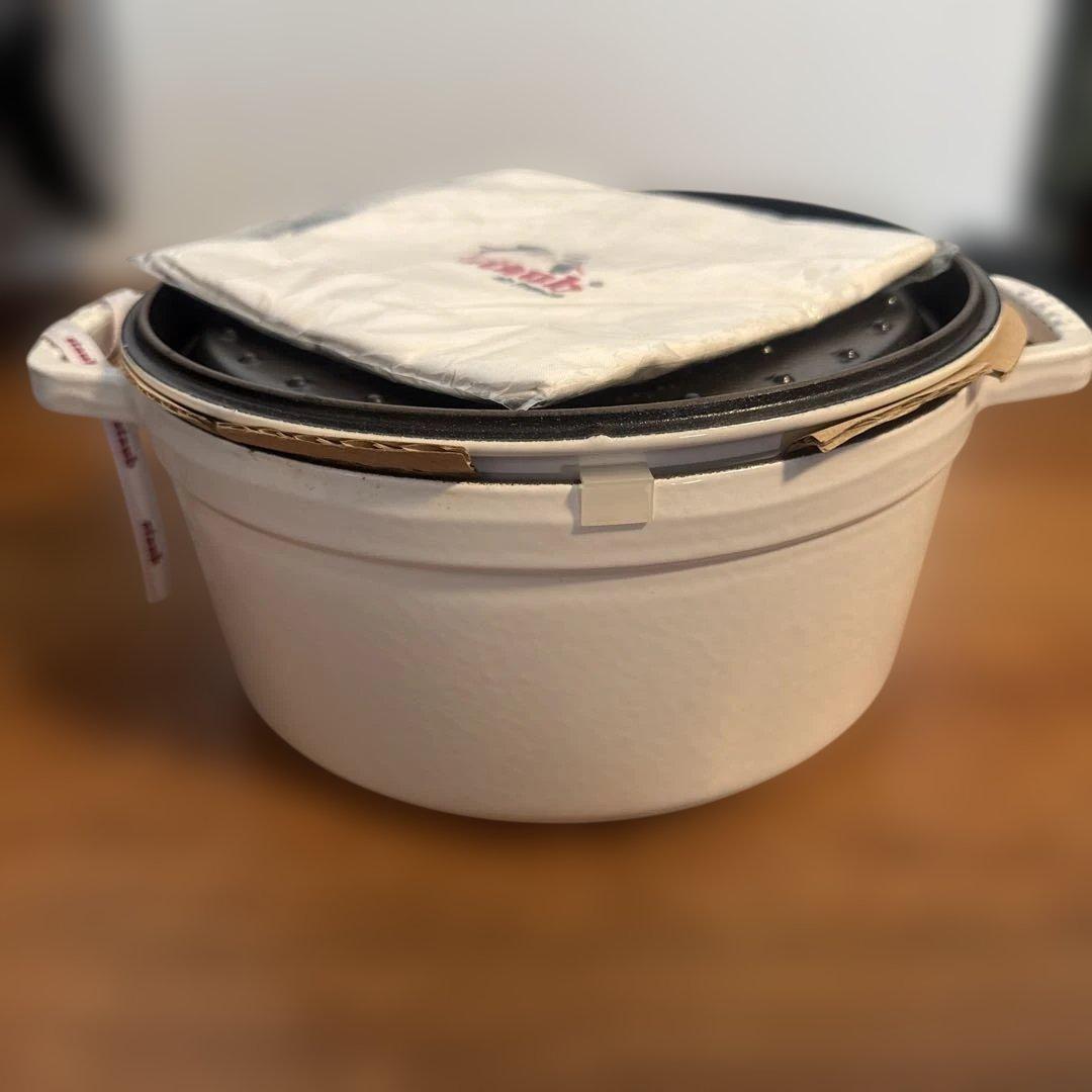 【新品未使用】　Staub ココット 26cm ホワイト 4.6L