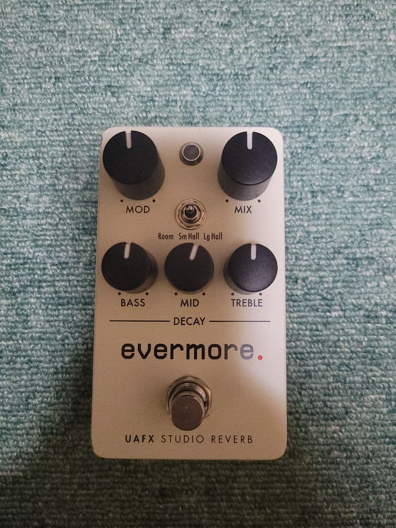 ギター UAFX Evermore Studio Reverb