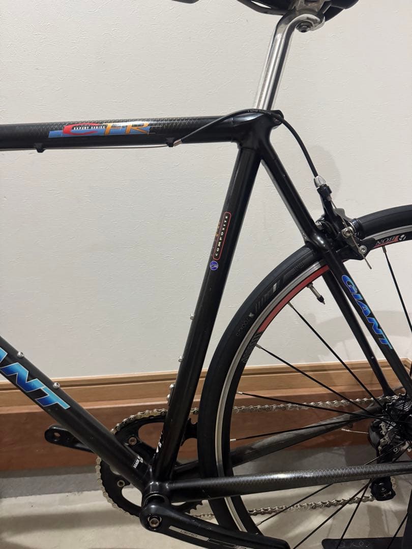 ジャイアント　フルカーボンロードバイク