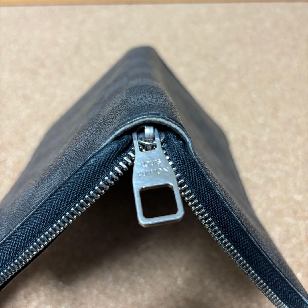 ルイヴィトン ダミエ グラフィット ジッピー オーガナイザー 長財布 黒