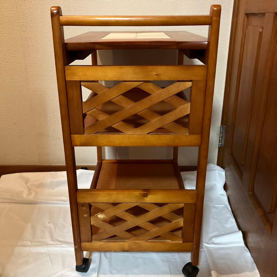☆値下げ☆ 木製キッチンワゴン キャスター付き タイル調天板　レトロ
