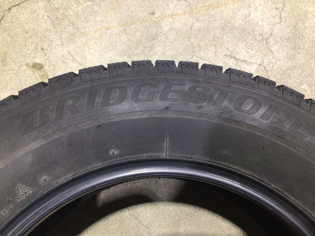 深溝 激安 215/65R16 ブリヂストン VRX2 スタッドレス 送料込み