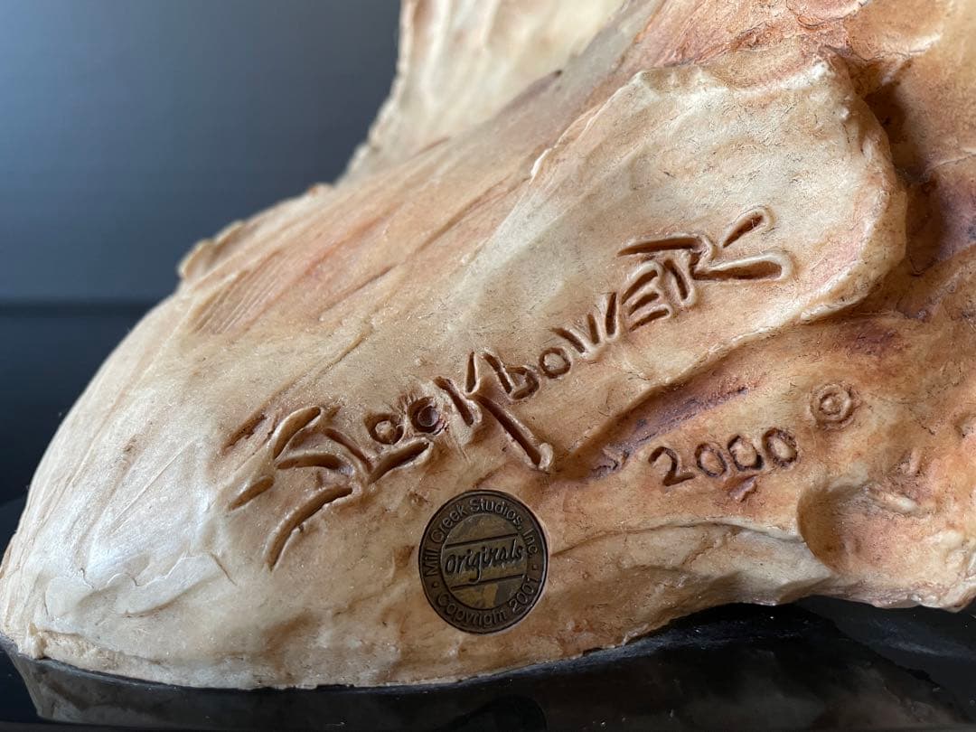 置物 CROWNING GLORY by JOE SLOCKBOWER