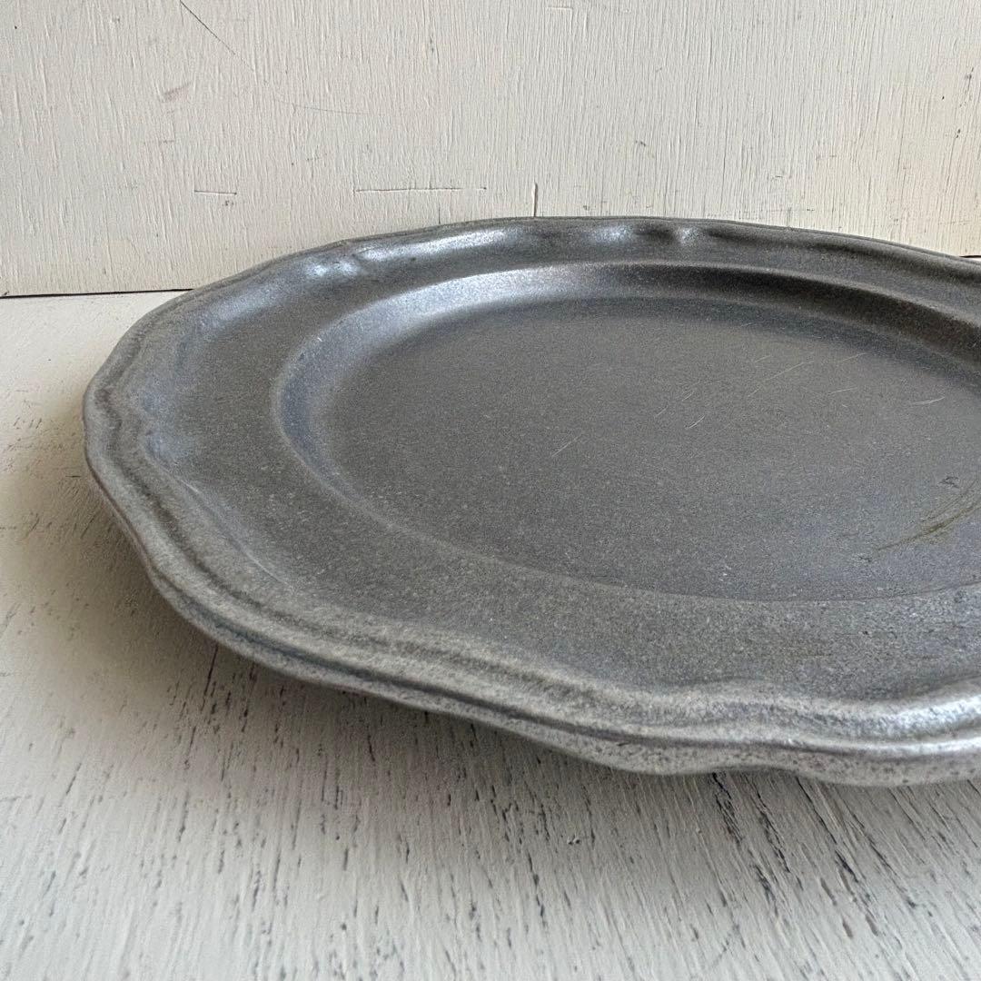 お値下！　ヴィンテージ　ピューター　花リム+八角形プレート　エタンオクタゴン２枚