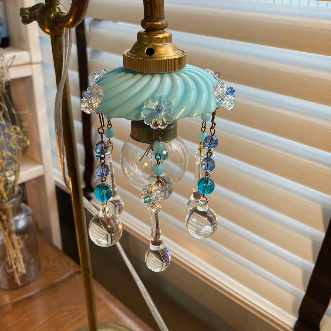 ミニシャンデリア　１９世紀　フランス　オパールセント　アンティーク　超ミニ