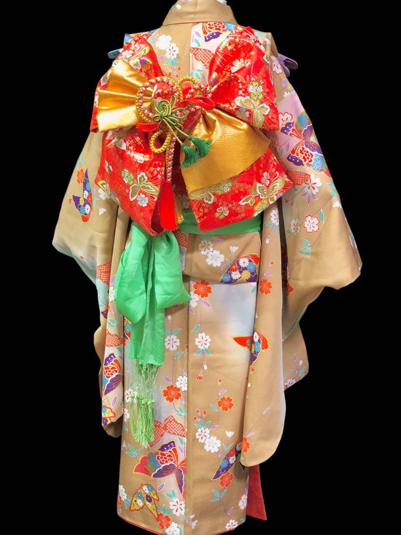 【正絹】七五三　7歳　暈し　舞蝶　四つ身　着物　作り帯　セット　女の子　753