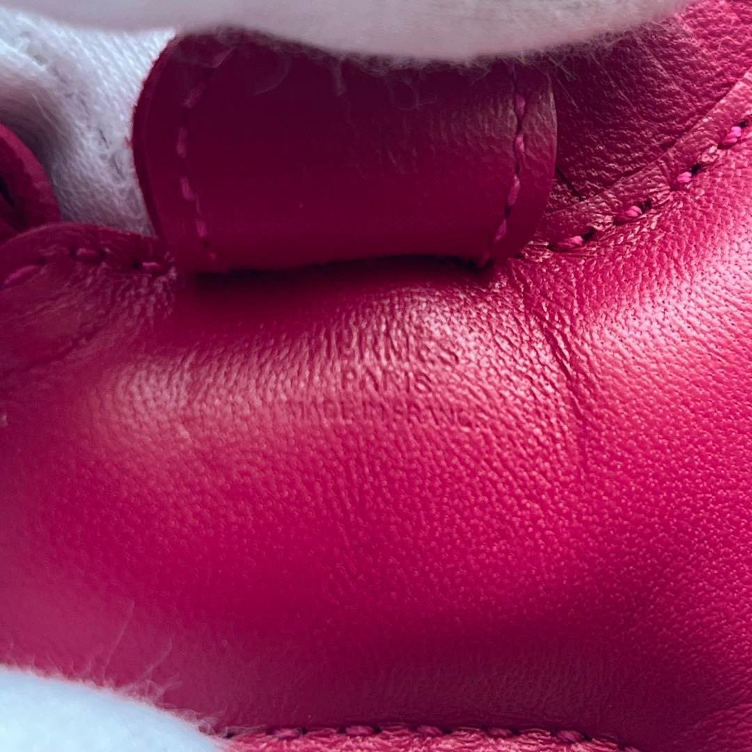 エルメス ロデオ チャームPM ローズメキシコ