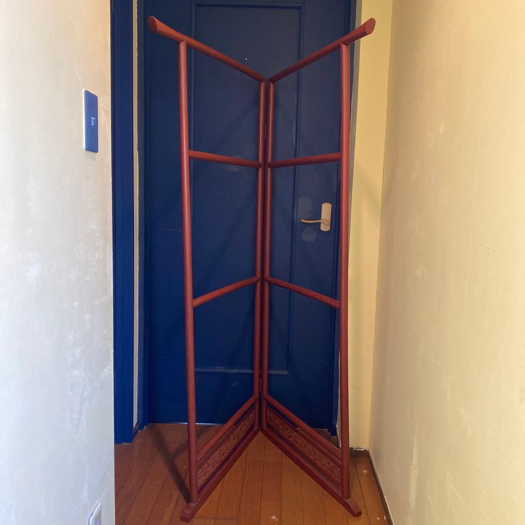 朱色の木製衣桁　高さ152 幅154 （たのメル便8600円送料込み）